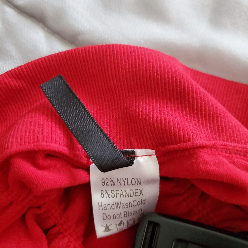 Kathy One size red mini skirt - Picture 4 of 5